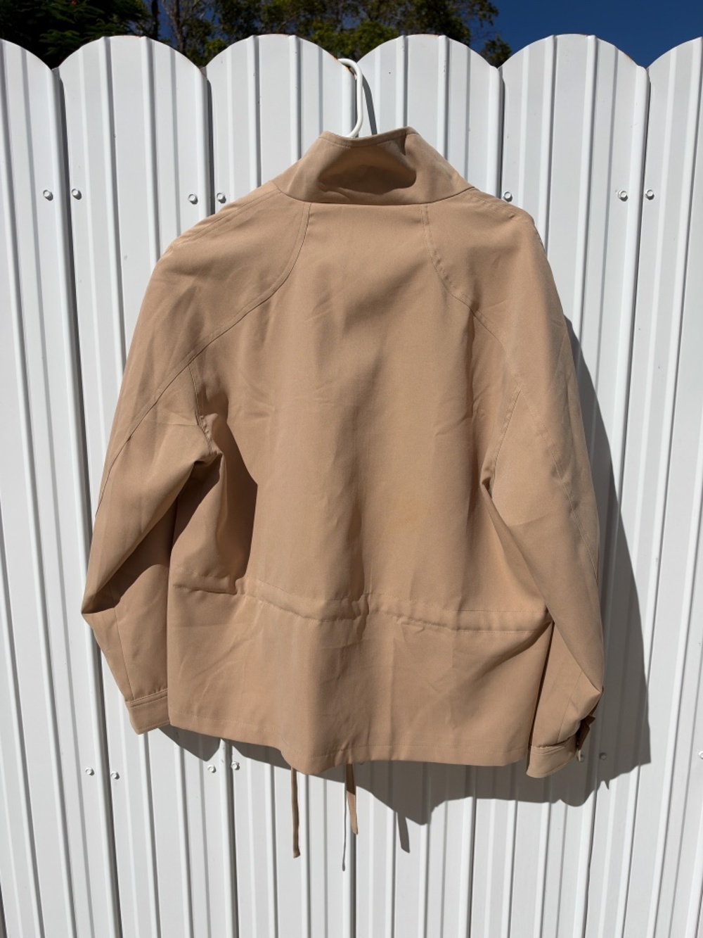 Lightweight fall jacket - Picture 14 of 16